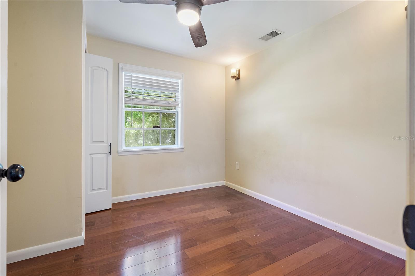 Image 13 of 25 For 1145 Palm Bluff Street