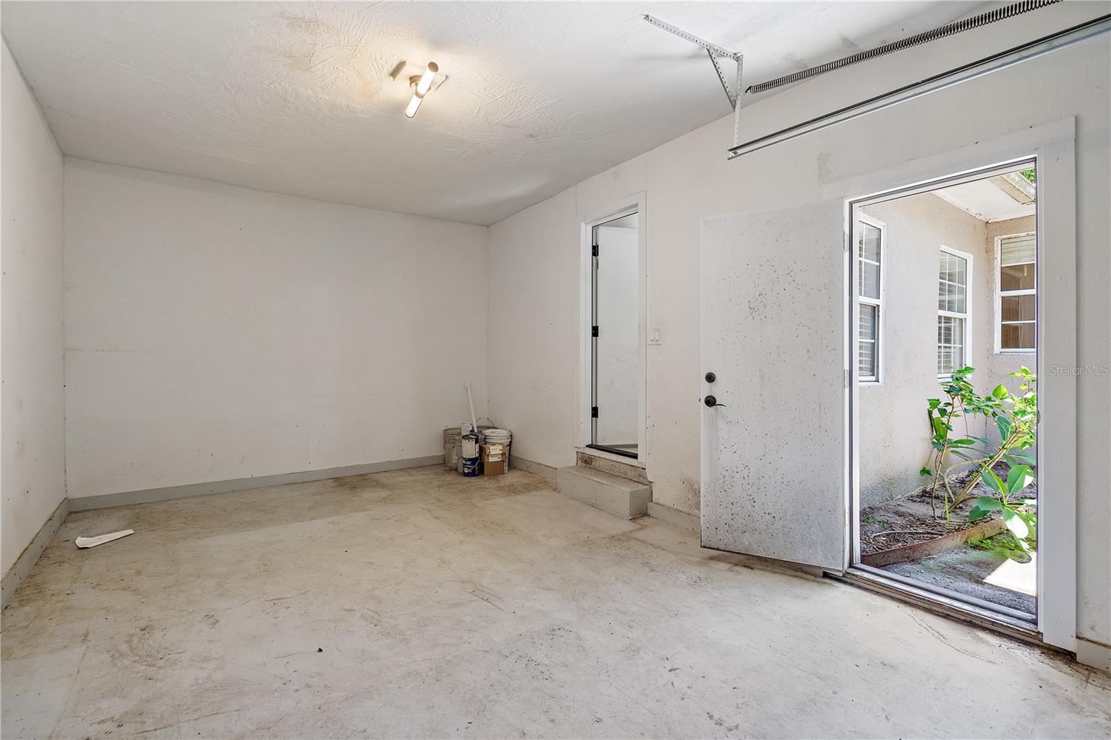 Image 23 of 25 For 1145 Palm Bluff Street