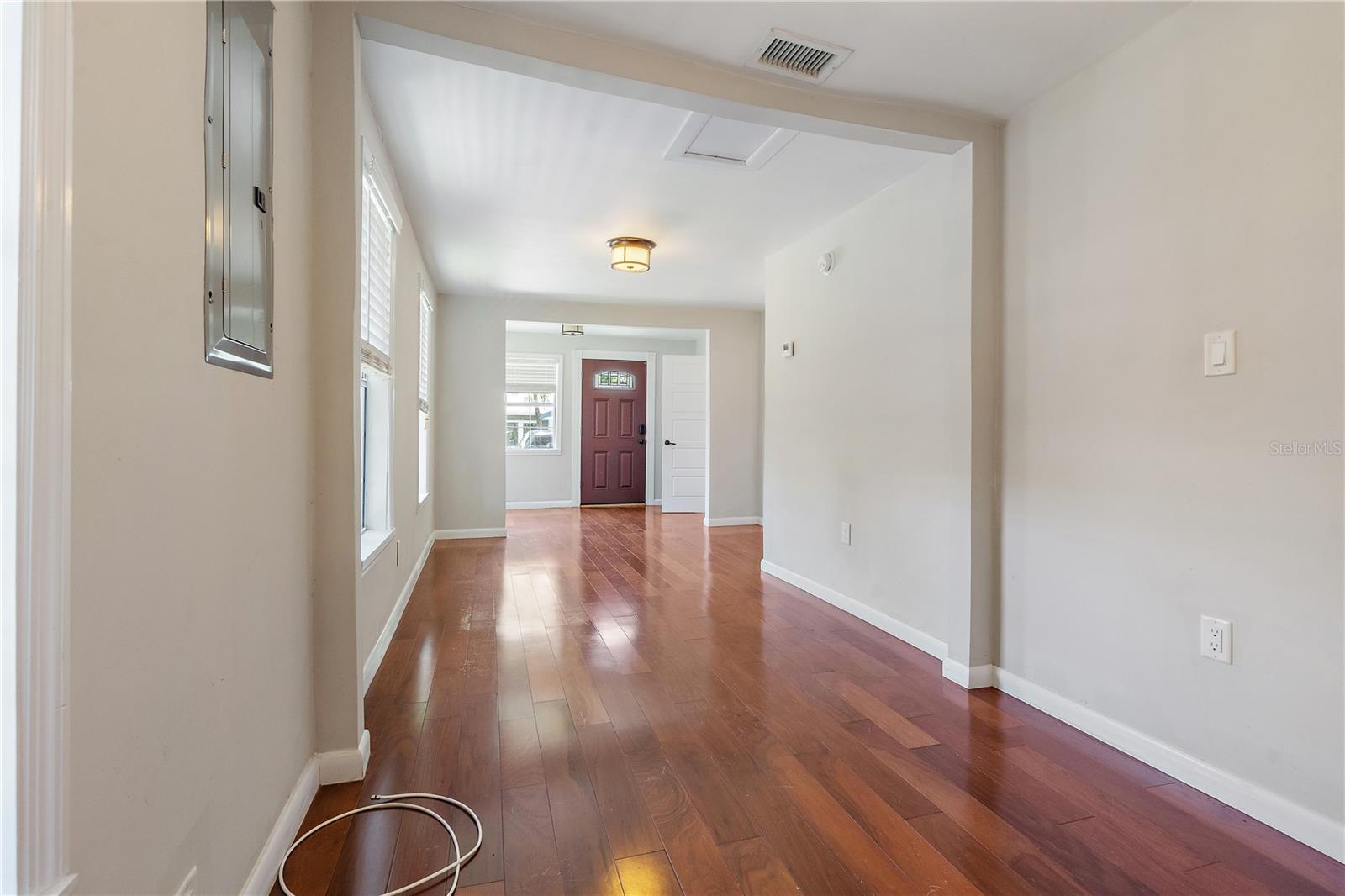 Image 5 of 25 For 1145 Palm Bluff Street
