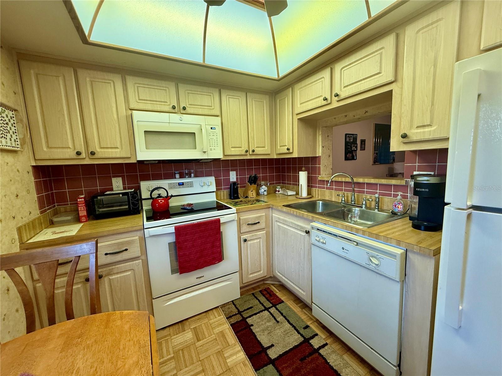Image 4 of 37 For 601 Hercules Avenue 306