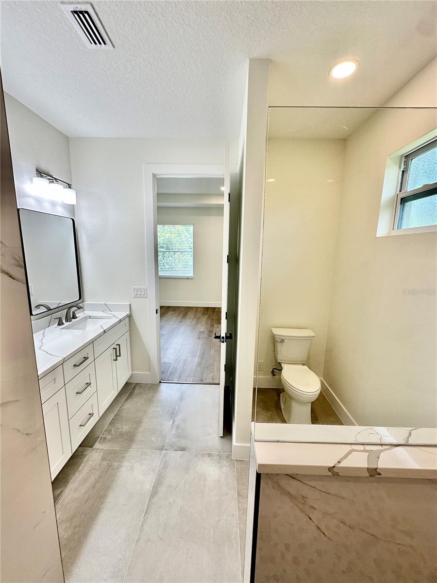 Listing photo id 31 for 107 Bebb Court