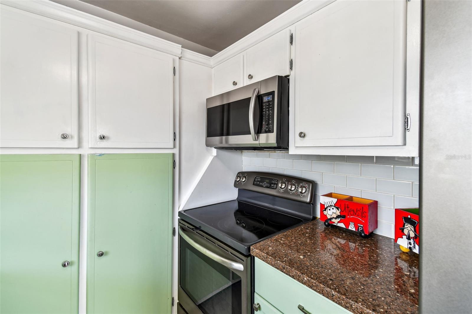 Image 18 of 86 For 8080 112th Street 301