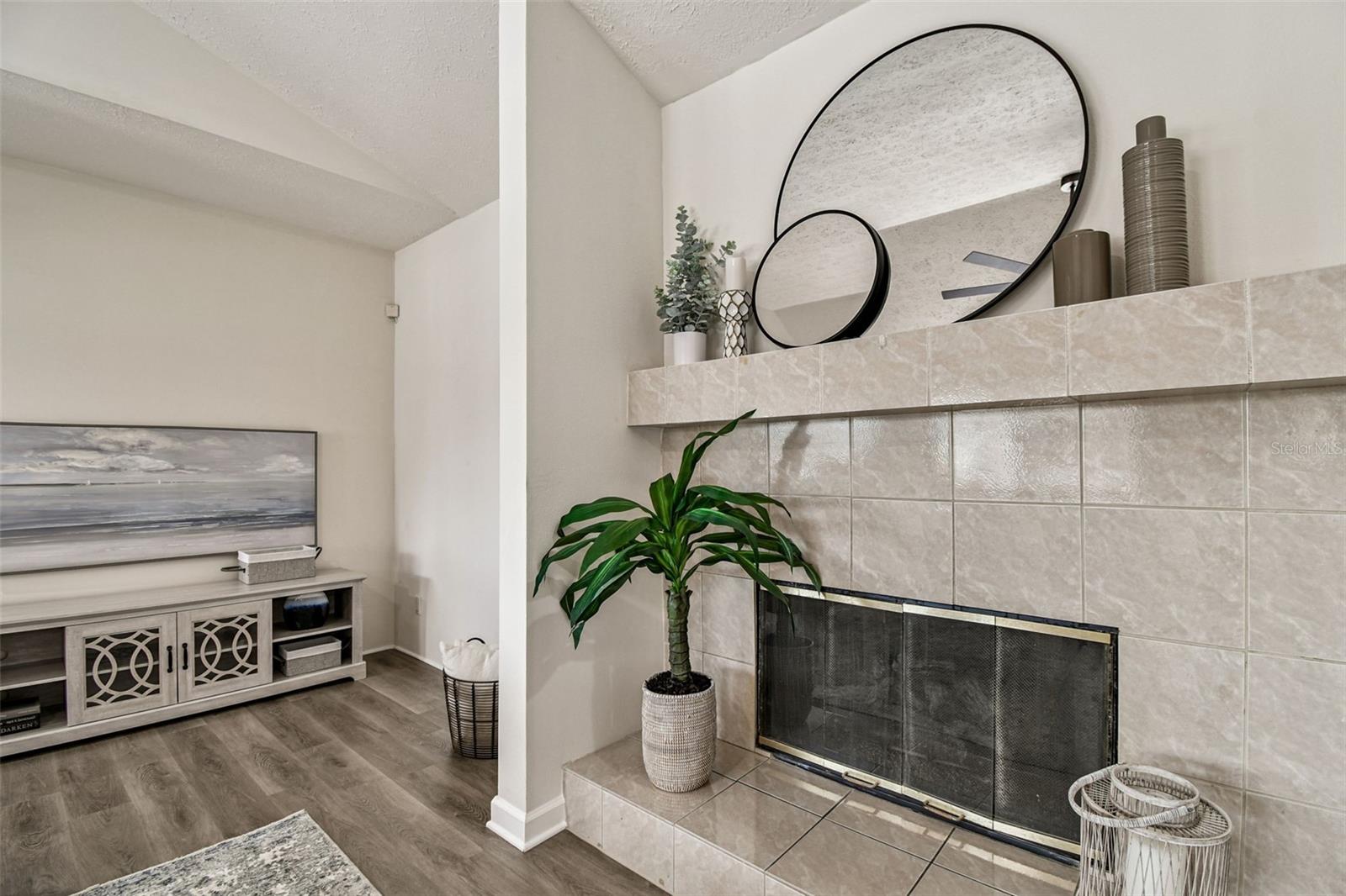 Image 31 of 82 For 948 Riverside Ridge Road