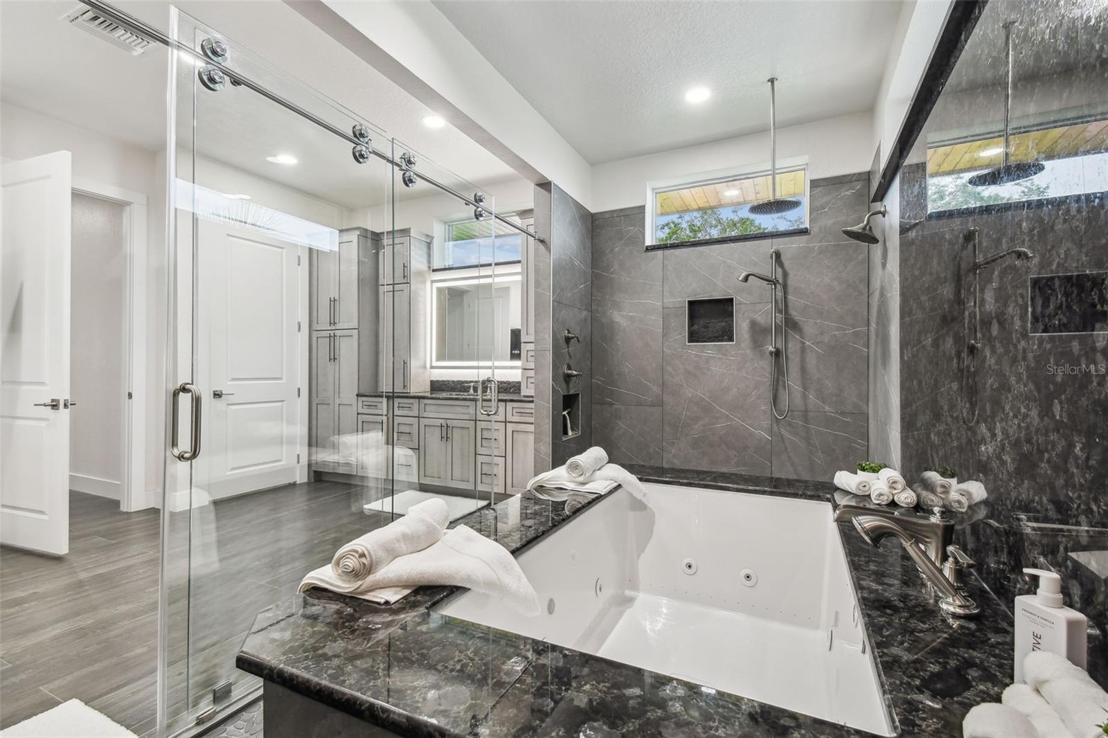 Image 38 of 90 For 4508 Harborpointe Drive