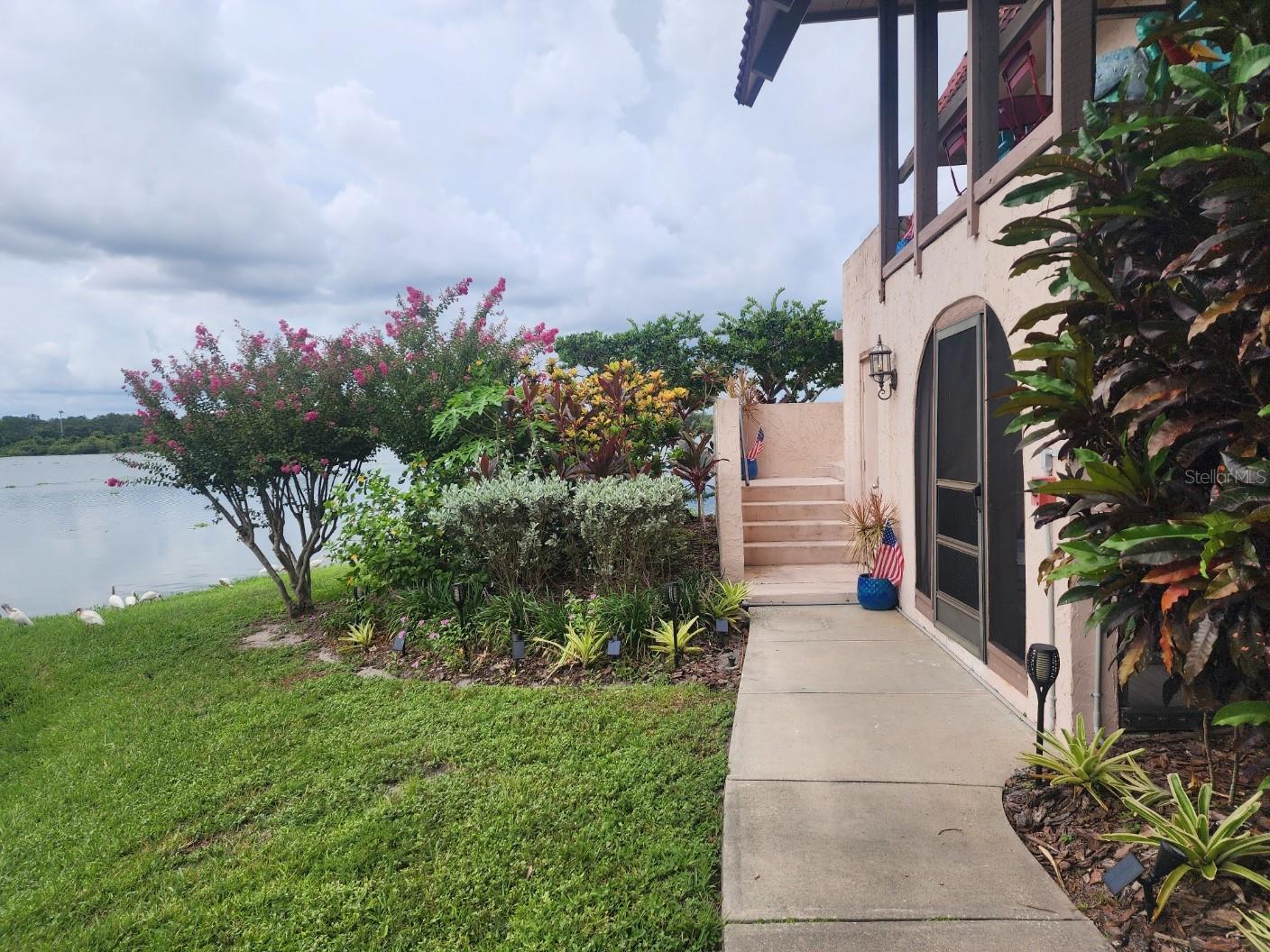 Image 2 of 25 For 1007 Bayshore Boulevard 107