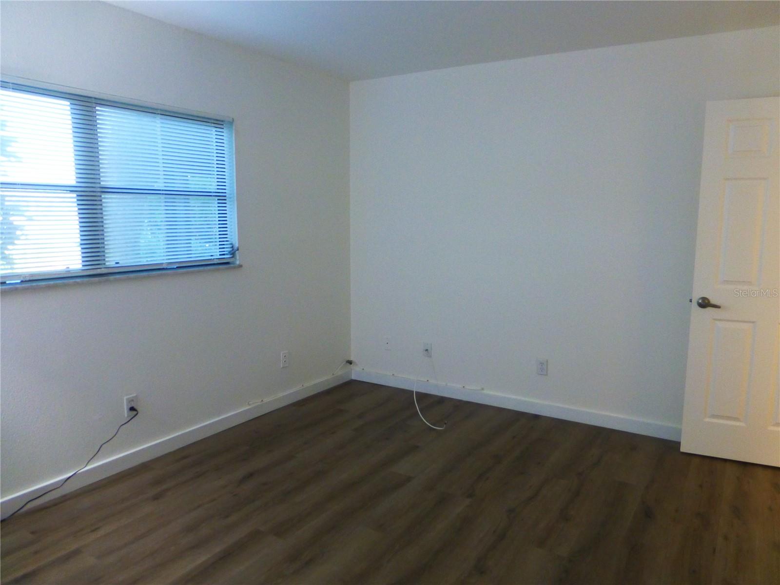 Image 22 of 25 For 1007 Bayshore Boulevard 107
