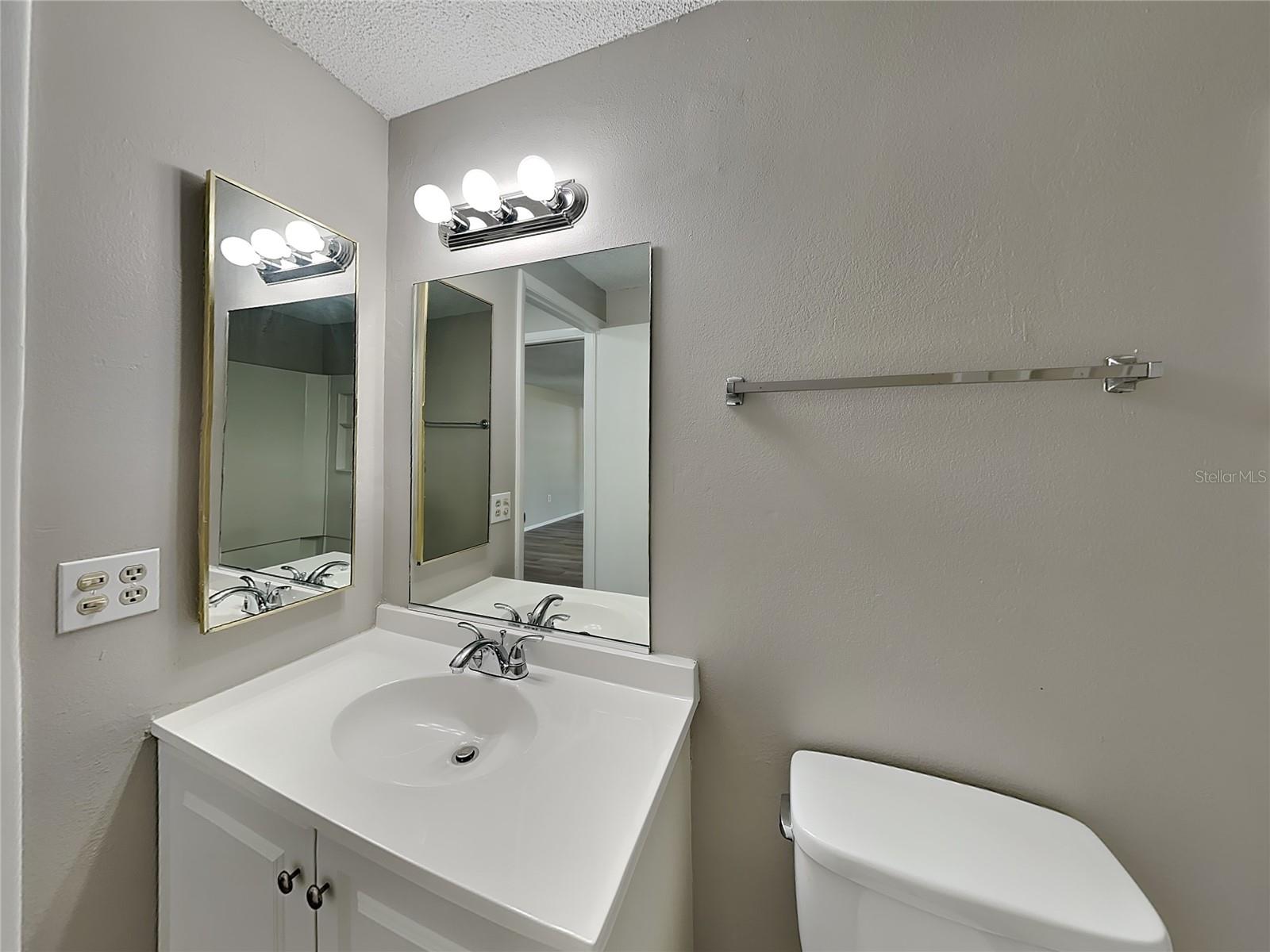 Image 15 of 16 For 6714 35th Avenue W