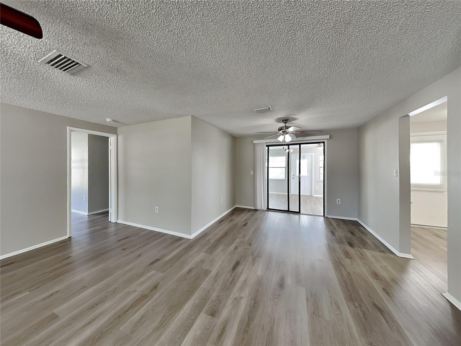 Image 3 of 16 For 6714 35th Avenue W