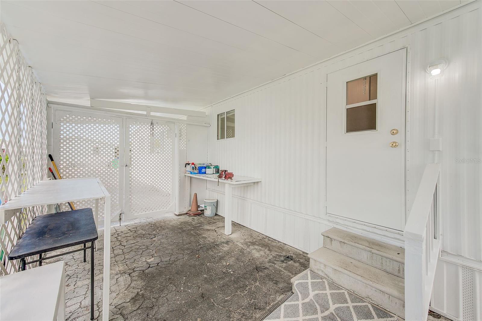 Image 18 of 39 For 6580 Seminole Boulevard 633