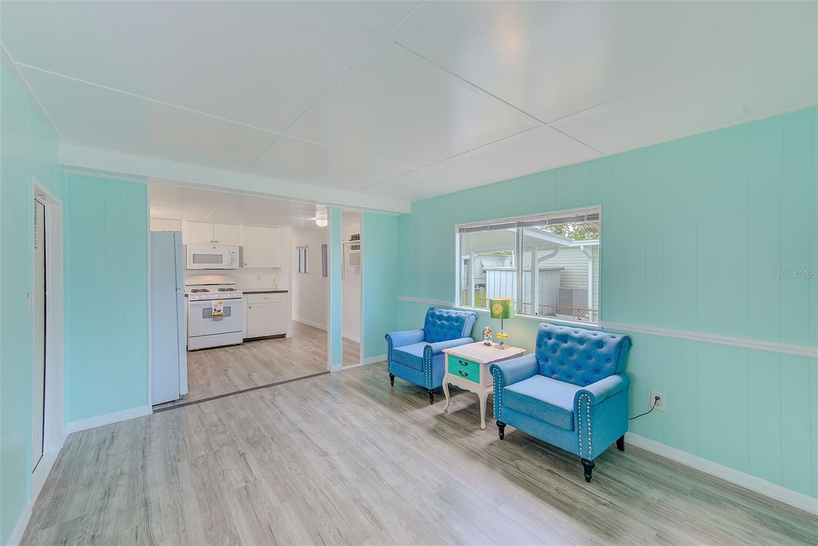 Image 4 of 39 For 6580 Seminole Boulevard 633