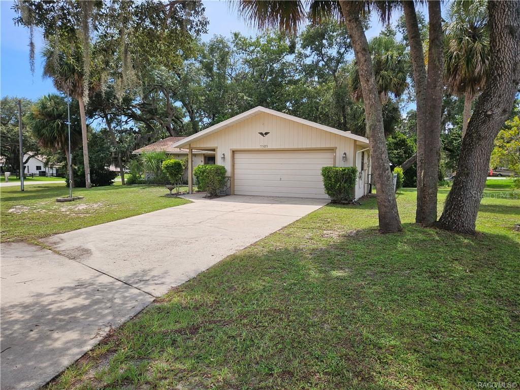 Details for 7525 Fairview Court, CRYSTAL RIVER, FL 34429