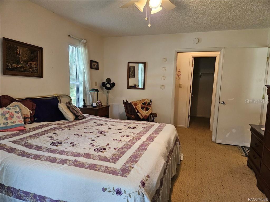 Image 16 of 37 For 7525 Fairview Court