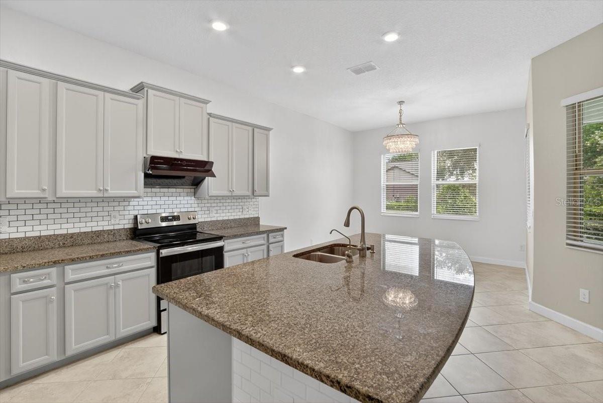 Listing photo id 19 for 2781 Hilliard Drive