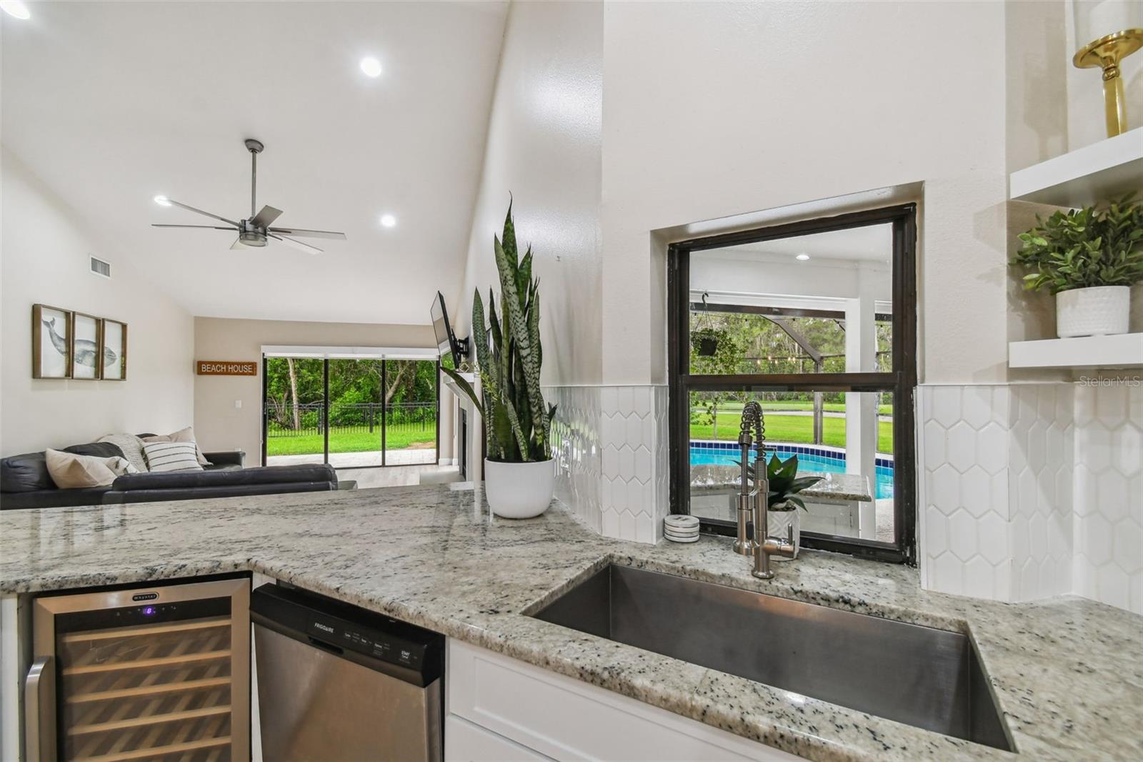 Image 21 of 68 For 90 Camelia Court
