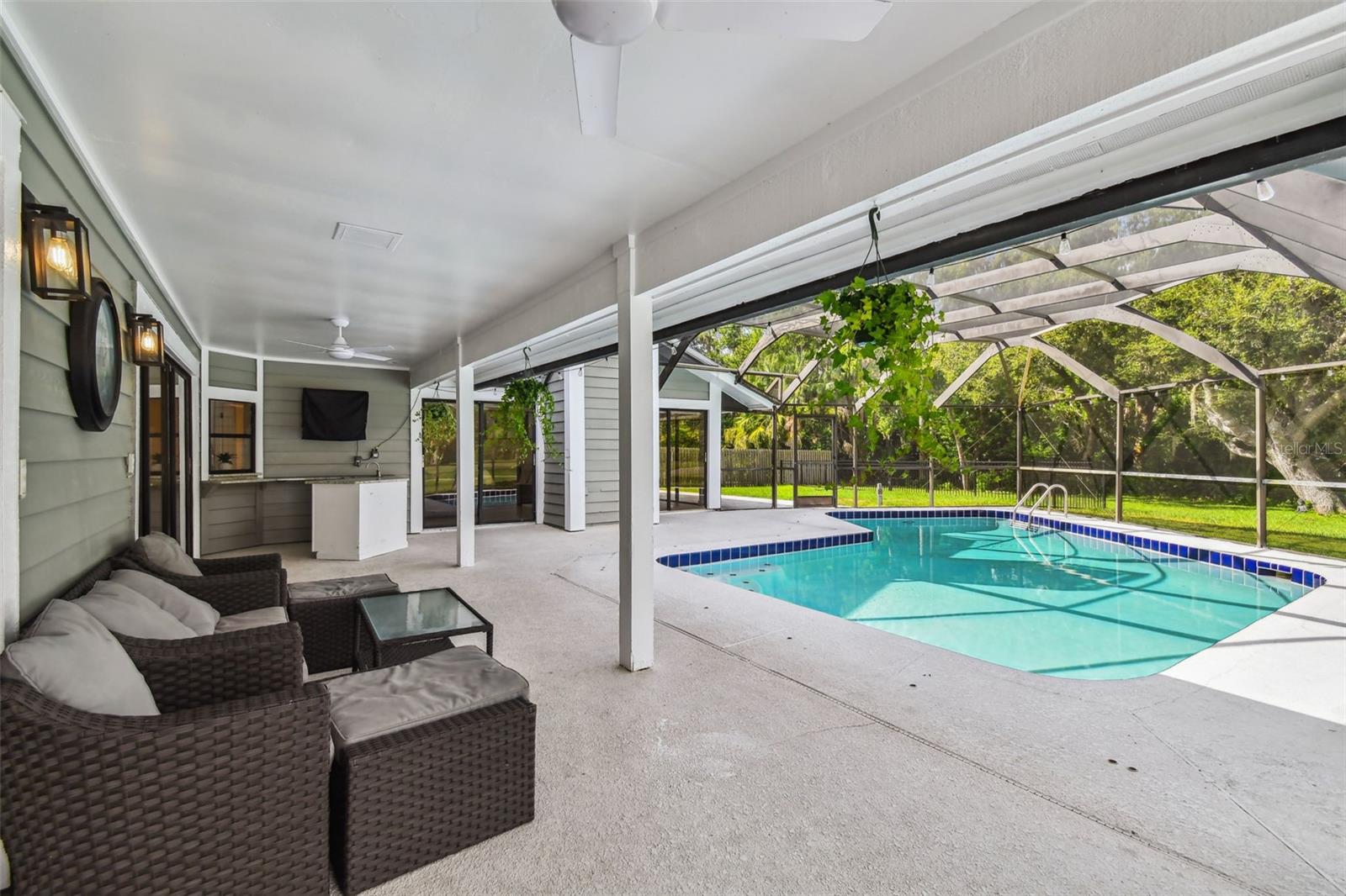 Image 40 of 68 For 90 Camelia Court