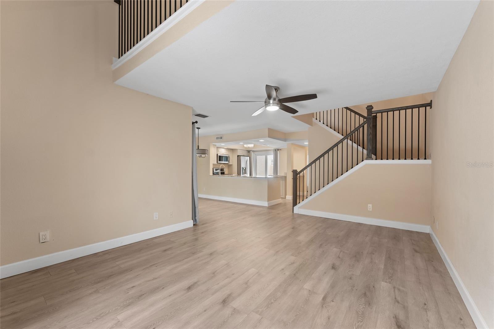 Image 17 of 45 For 4316 Sunray Court 34