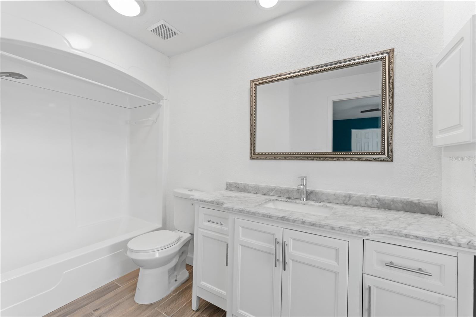 Image 24 of 45 For 4316 Sunray Court 34