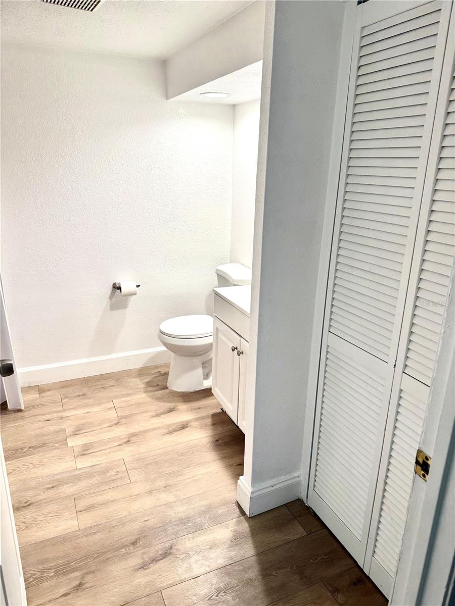 Image 6 of 45 For 4316 Sunray Court 34