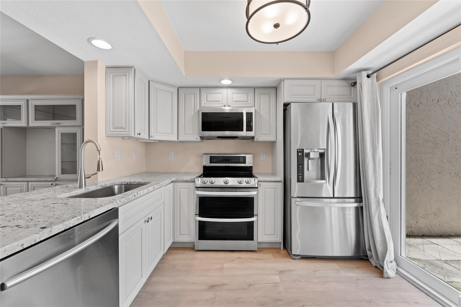 Image 9 of 45 For 4316 Sunray Court 34