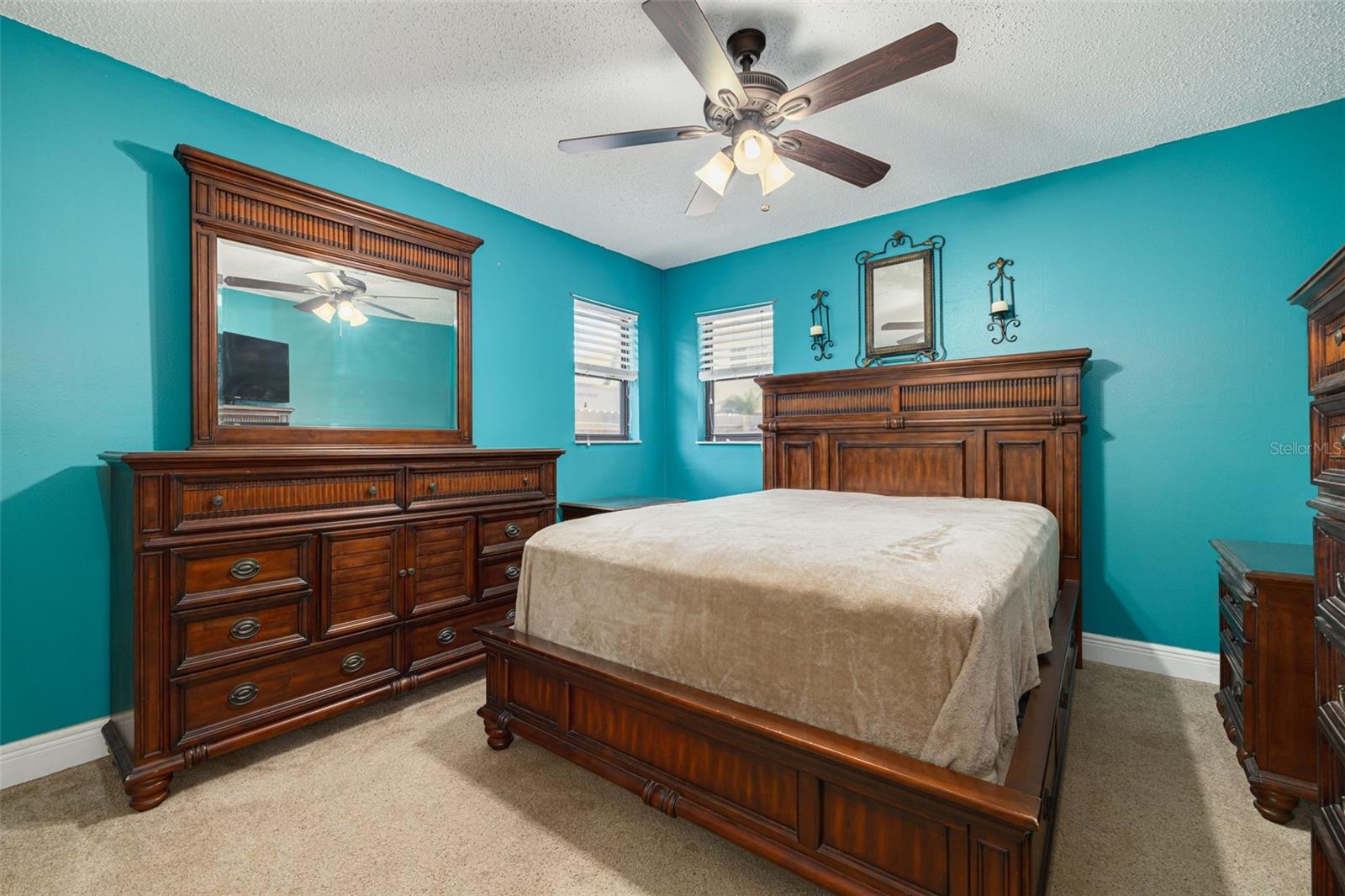 Image 21 of 43 For 2232 Colonial Boulevard W