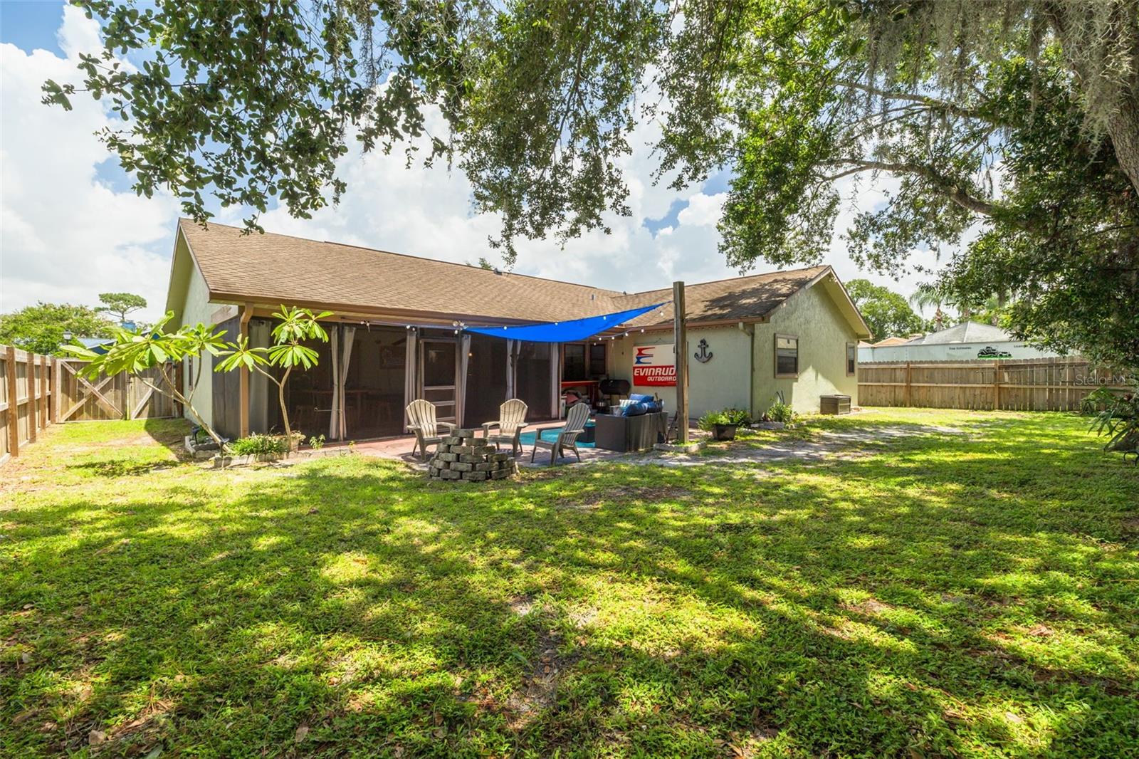 Image 33 of 43 For 2232 Colonial Boulevard W