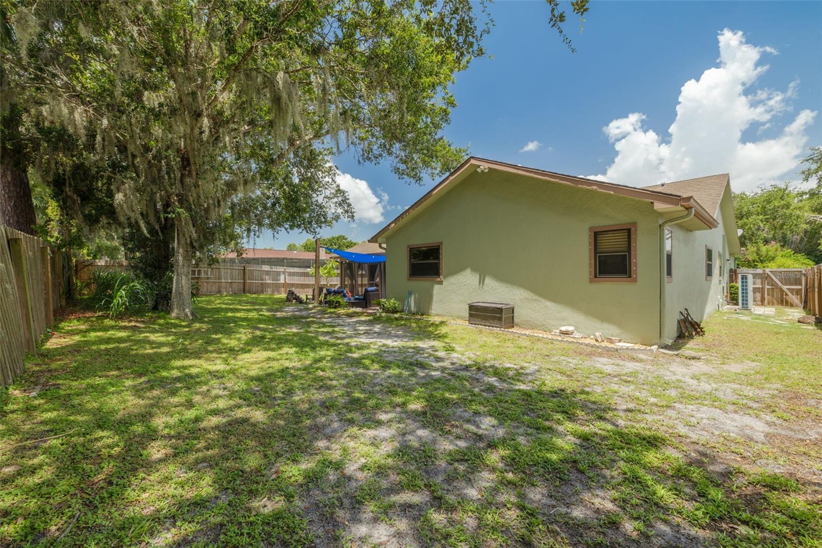 Image 34 of 43 For 2232 Colonial Boulevard W