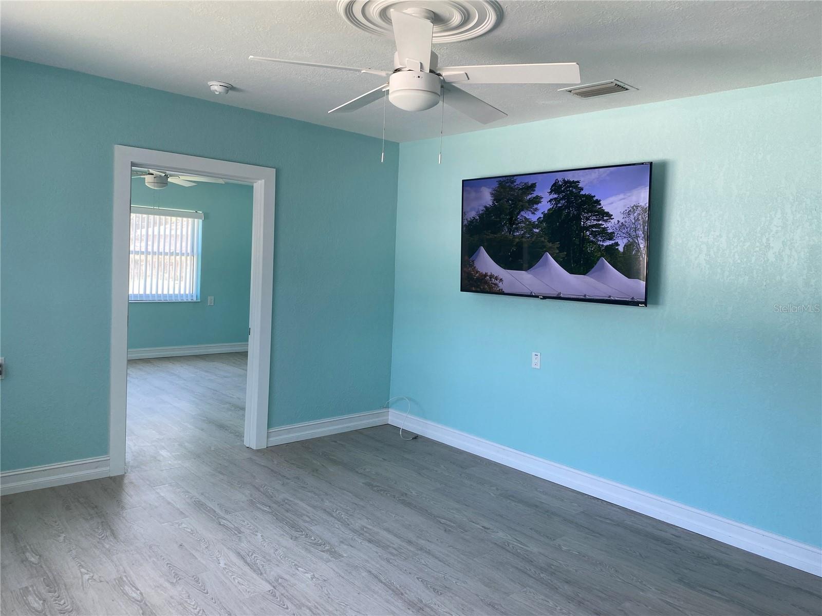 Image 2 of 11 For 202 18th Avenue