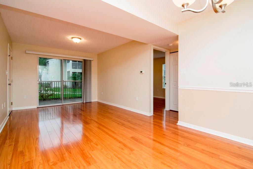 Image 4 of 17 For 804 Lake Haven Square 101