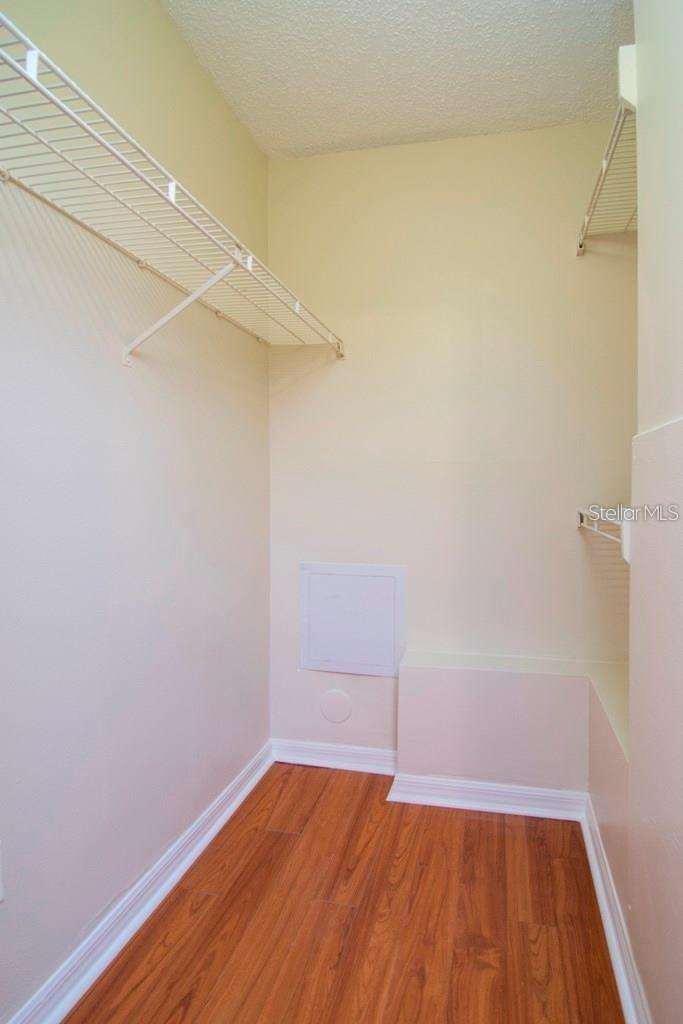 Image 7 of 17 For 804 Lake Haven Square 101