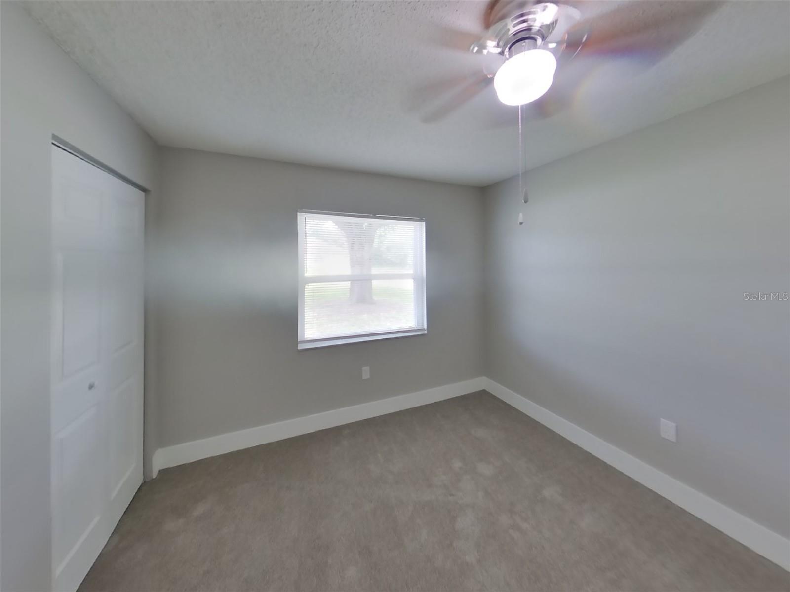 Listing photo id 9 for 6623 Freeport Drive