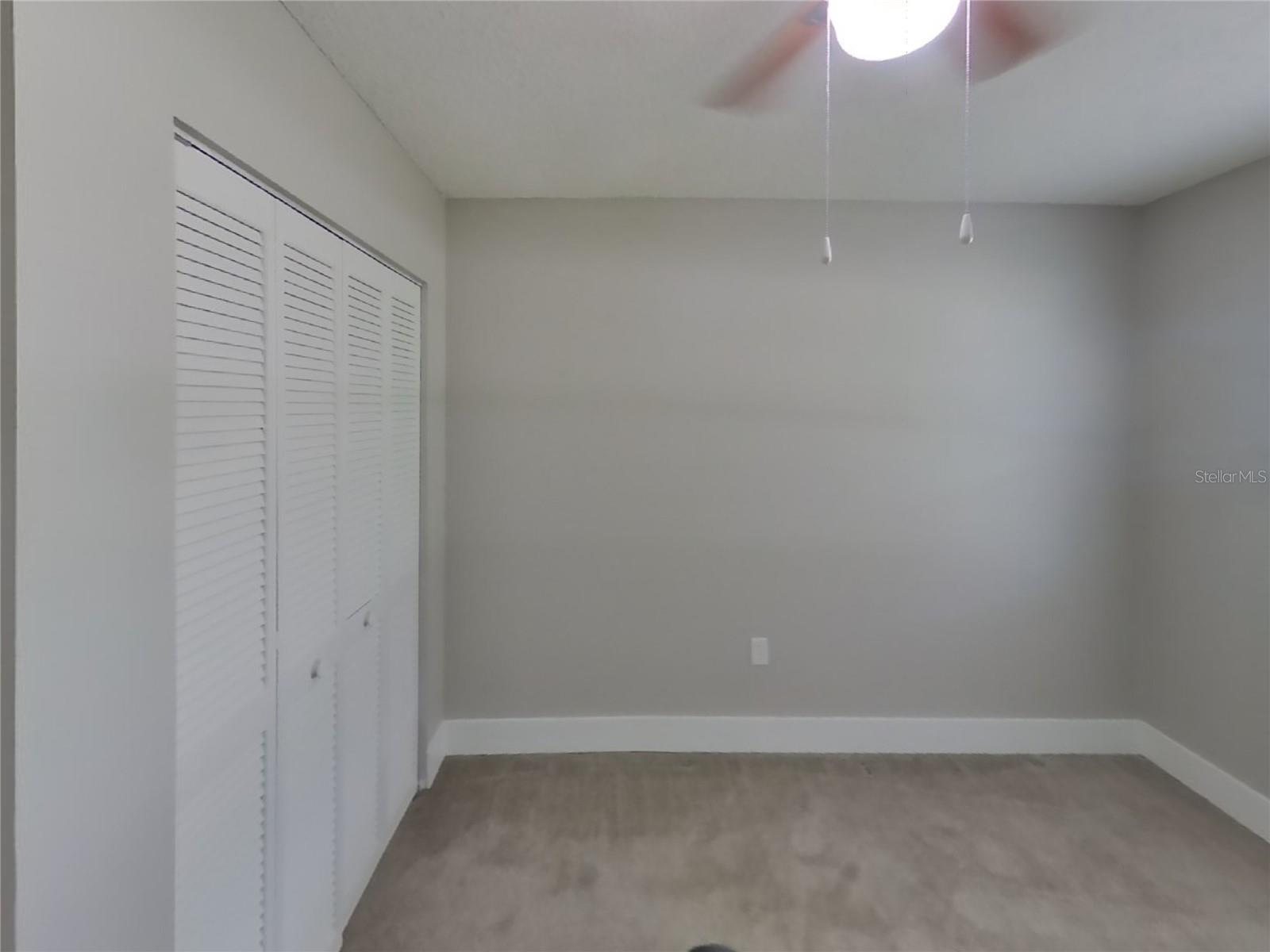 Listing photo id 10 for 6623 Freeport Drive