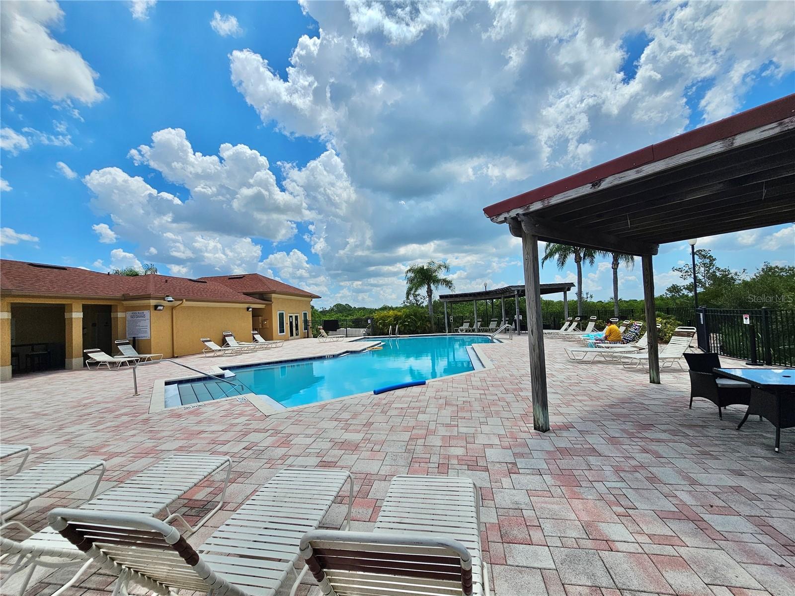 Image 17 of 21 For 4305 Bayside Village Dr  104