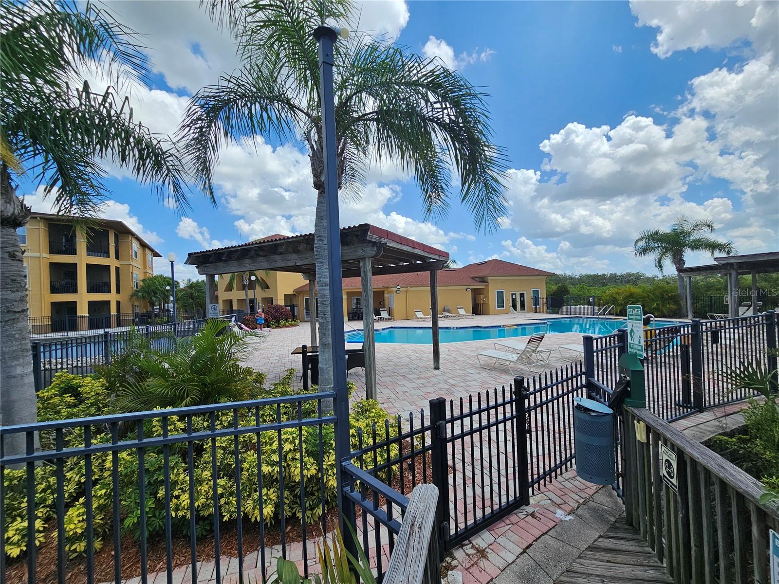 Image 18 of 21 For 4305 Bayside Village Dr  104