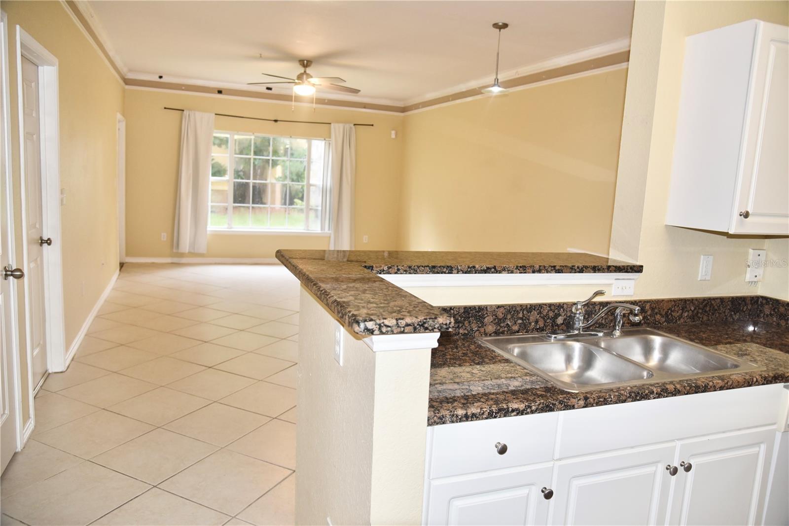 Image 4 of 21 For 4305 Bayside Village Dr  104