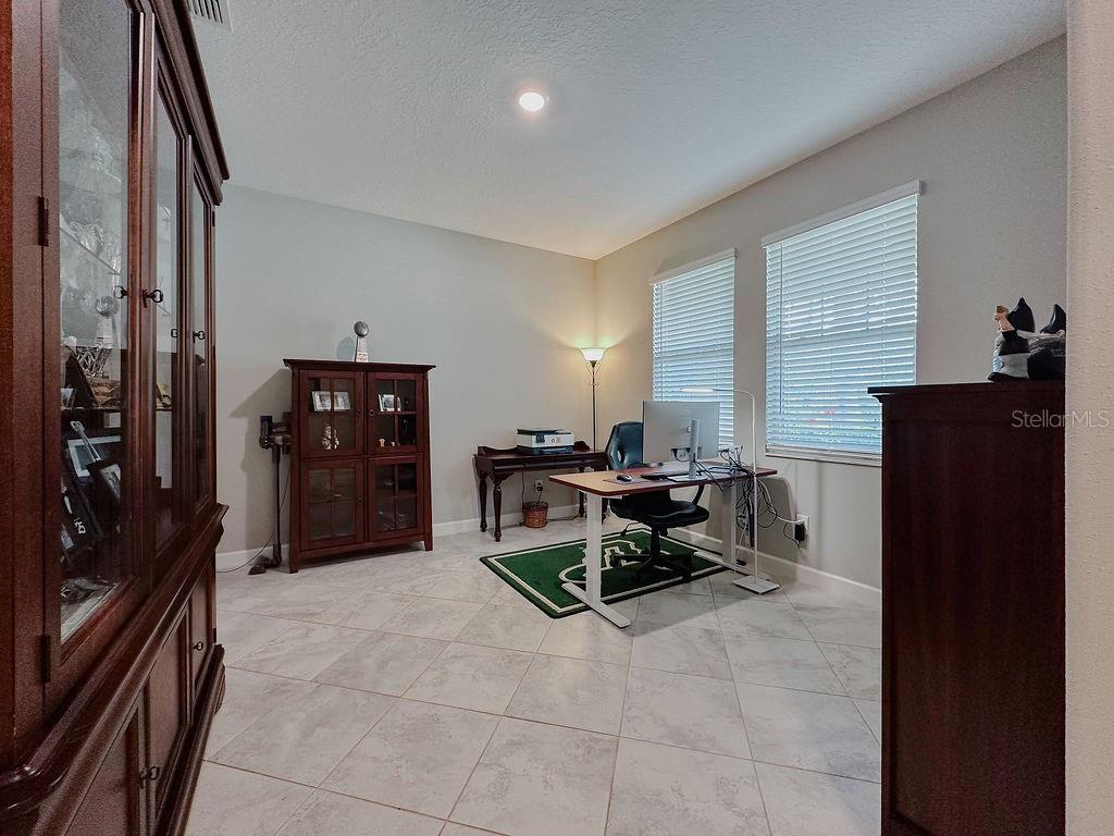 Image 17 of 78 For 6220 Windship Court