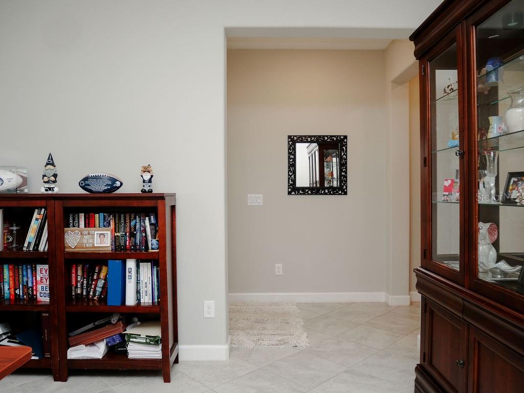 Image 20 of 78 For 6220 Windship Court