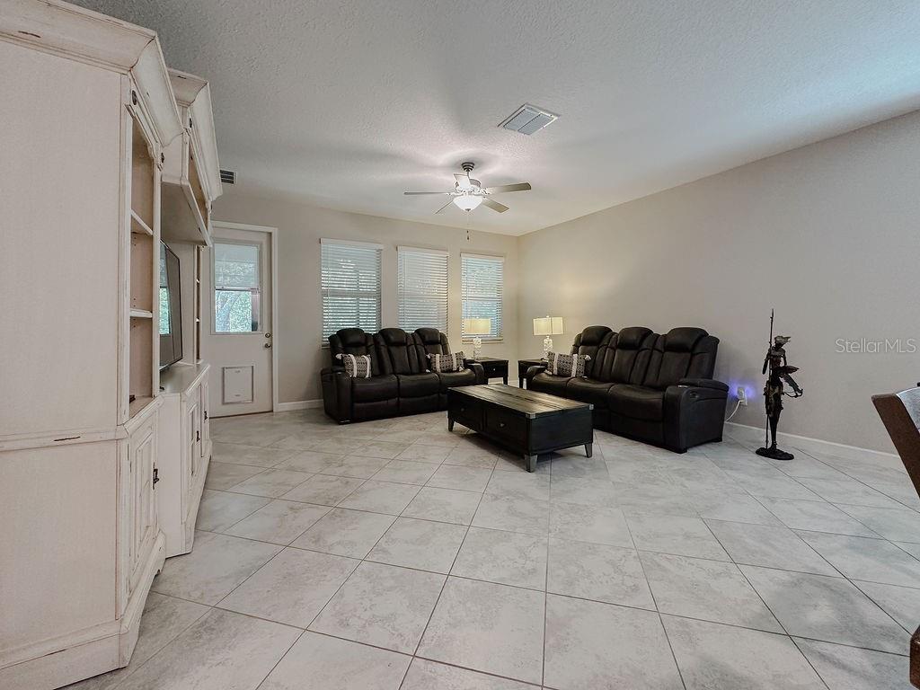 Image 28 of 78 For 6220 Windship Court