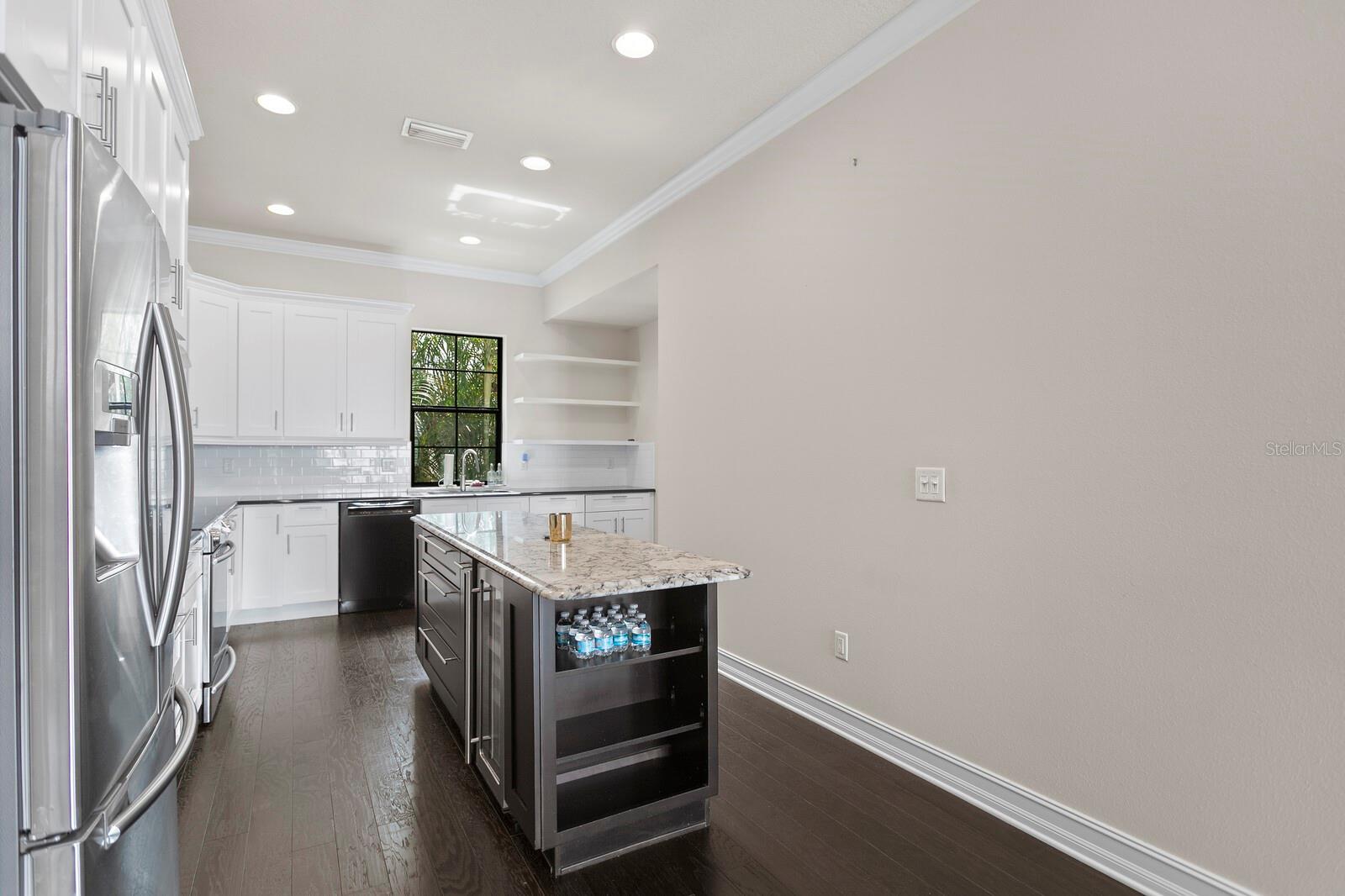 Image 25 of 63 For 224 Audubon Avenue