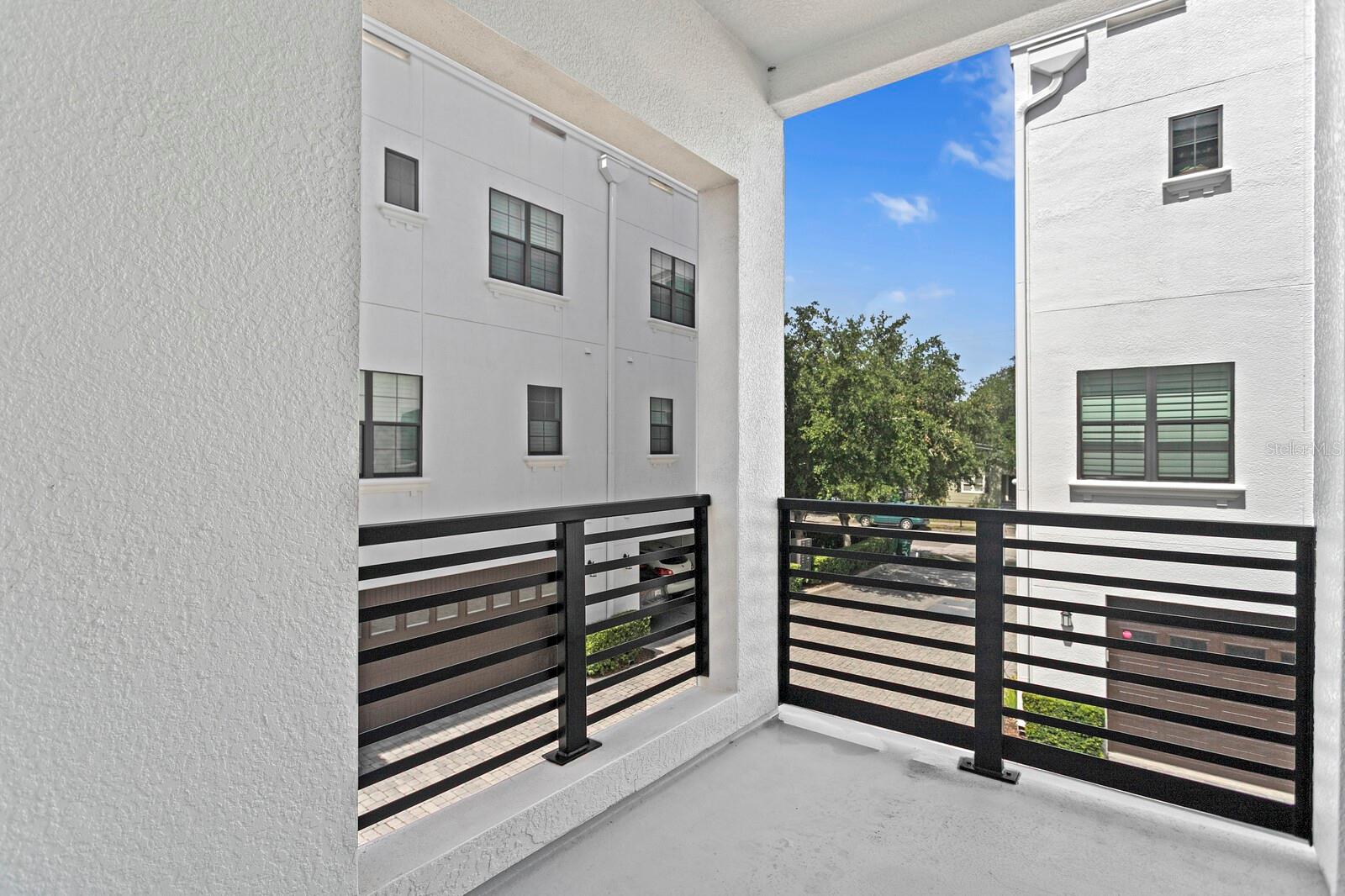 Image 27 of 63 For 224 Audubon Avenue