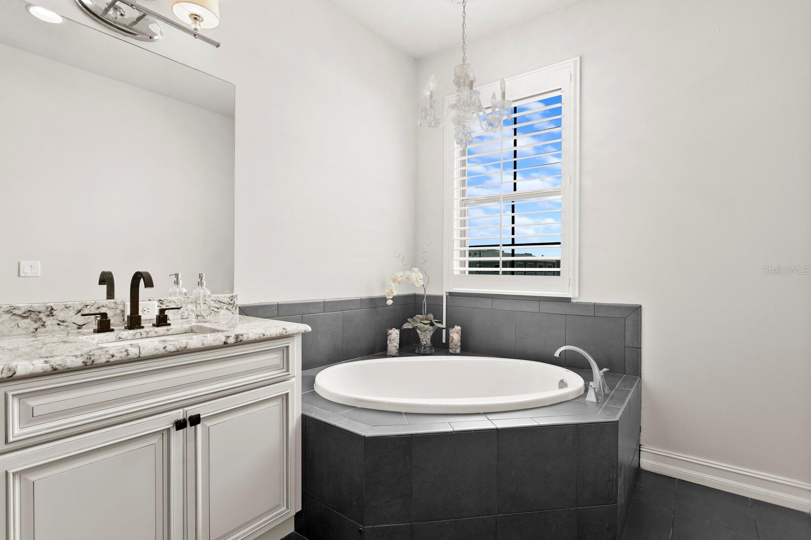 Image 40 of 63 For 224 Audubon Avenue
