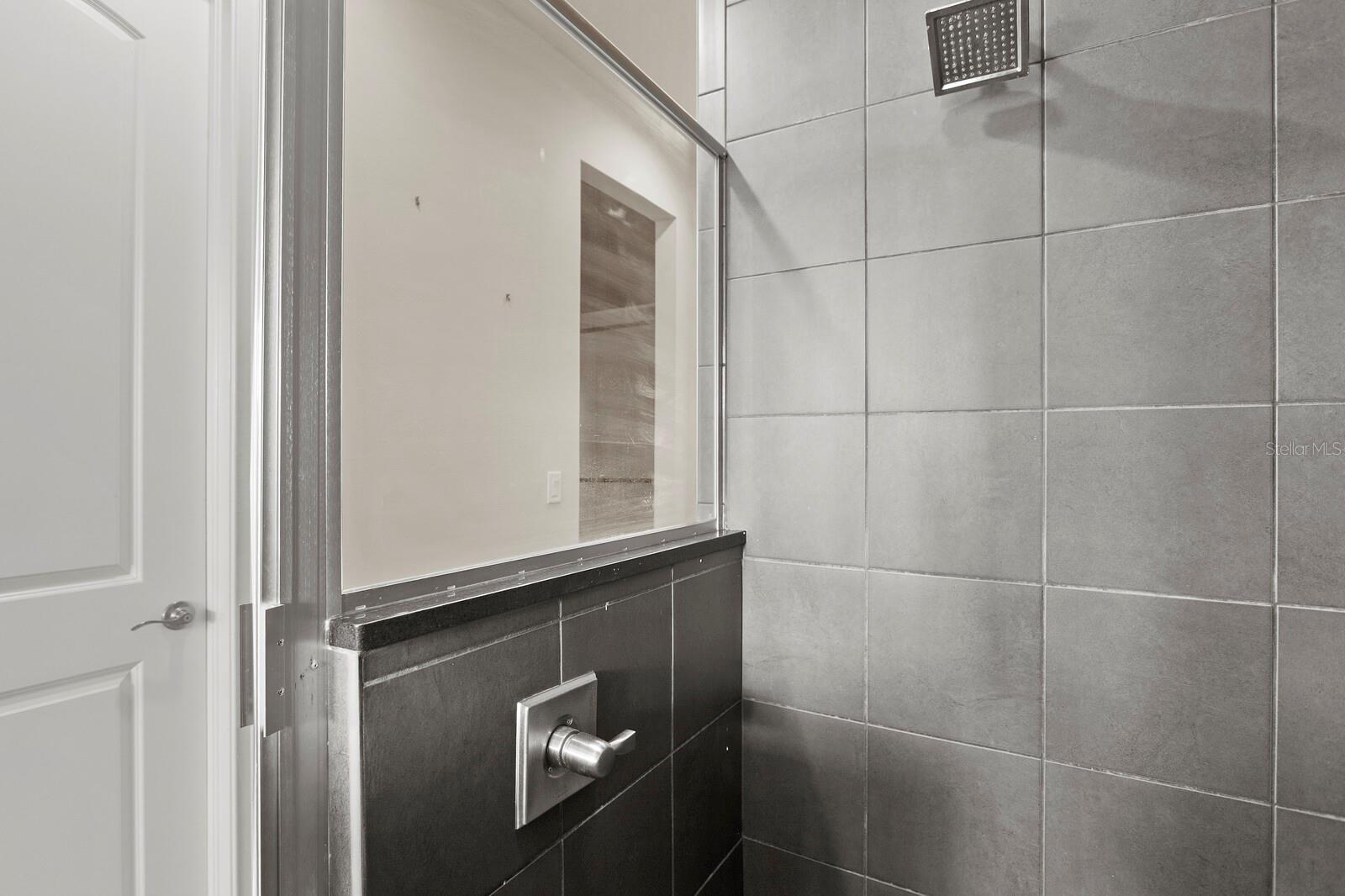 Image 43 of 63 For 224 Audubon Avenue