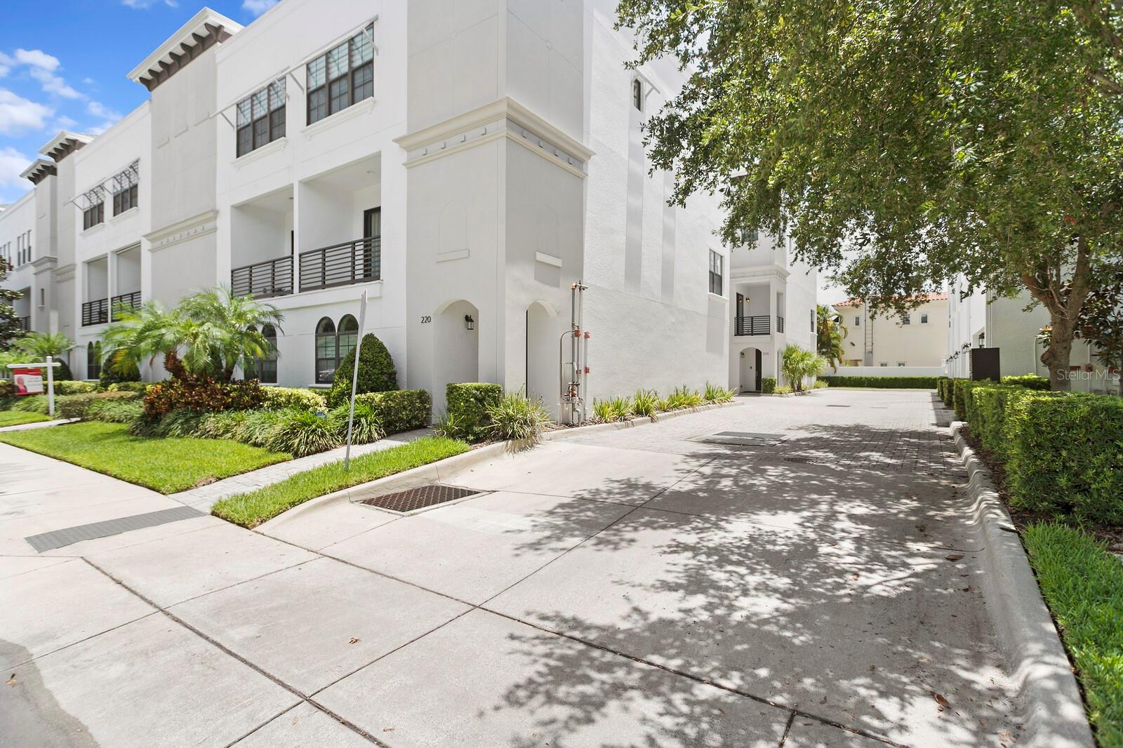 Image 54 of 63 For 224 Audubon Avenue