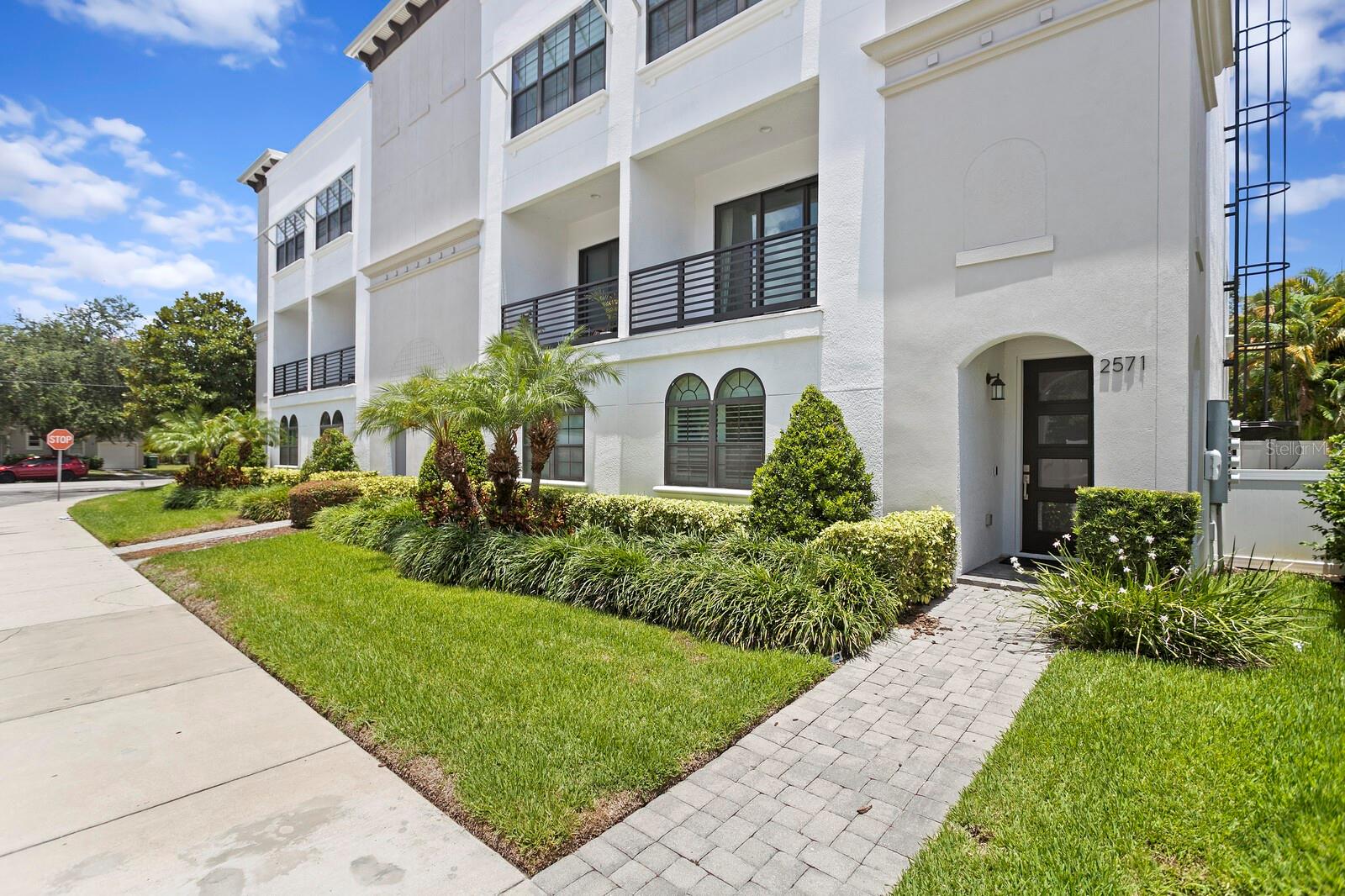 Image 56 of 63 For 224 Audubon Avenue
