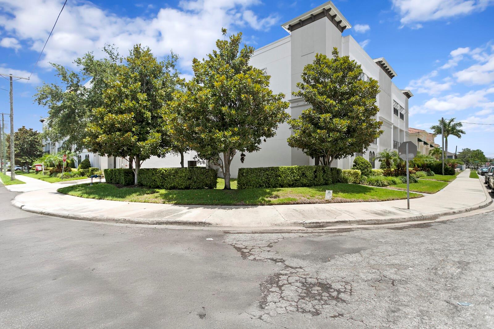 Image 57 of 63 For 224 Audubon Avenue