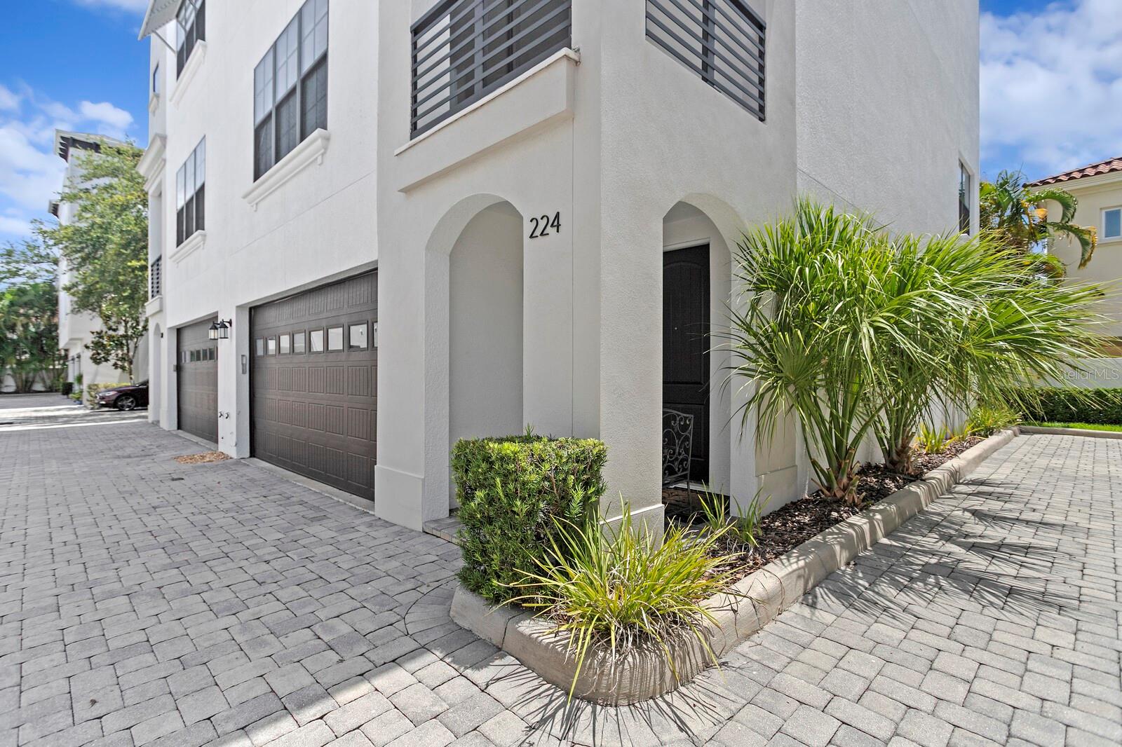 Image 60 of 63 For 224 Audubon Avenue