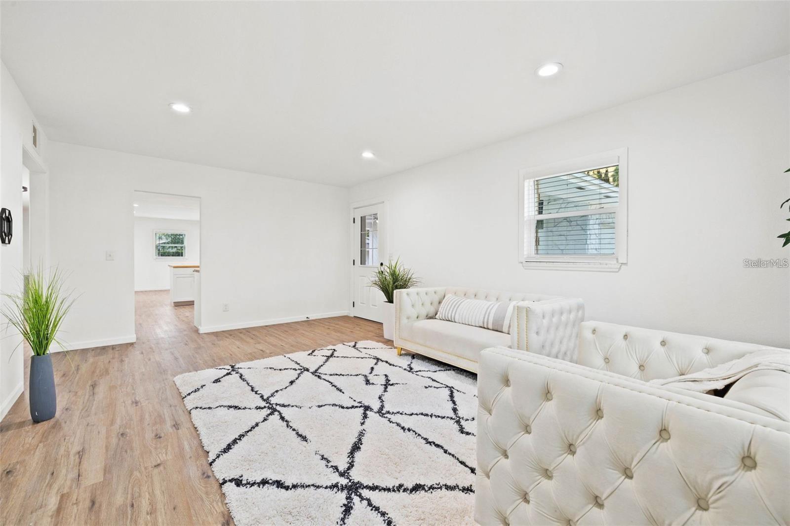 Image 6 of 24 For 508 Brooker Road