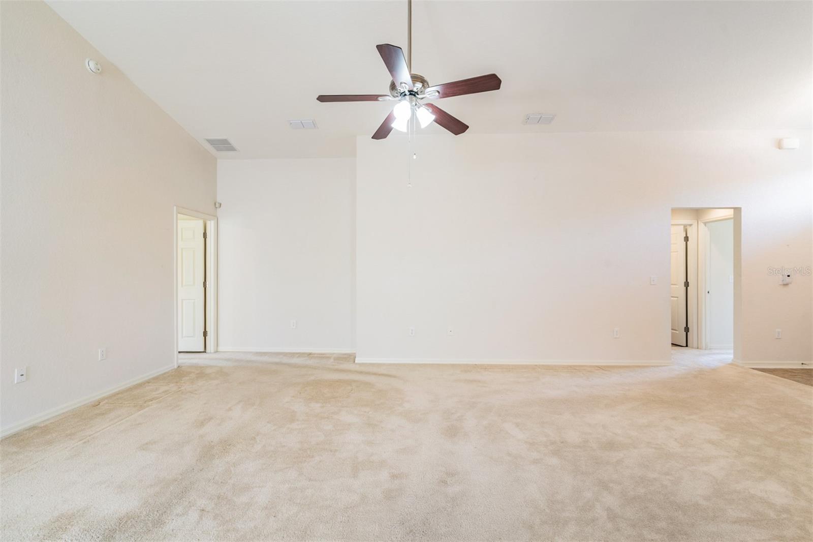 Image 16 of 34 For 35824 Diamond Head Court