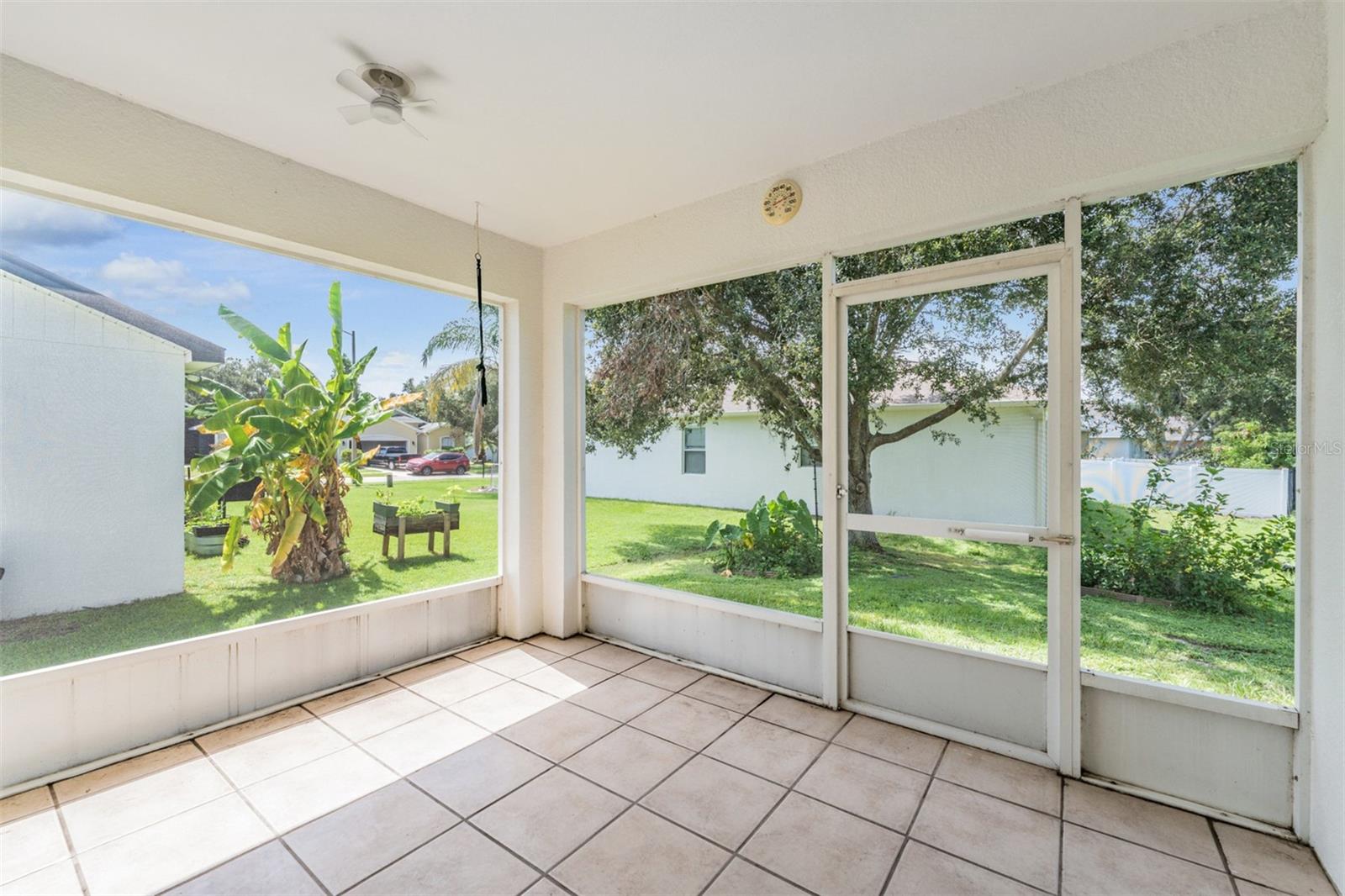 Image 27 of 34 For 35824 Diamond Head Court