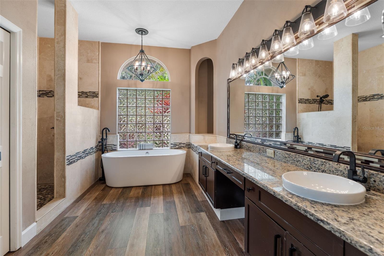 Image 21 of 46 For 16511 Turnbury Oak Drive