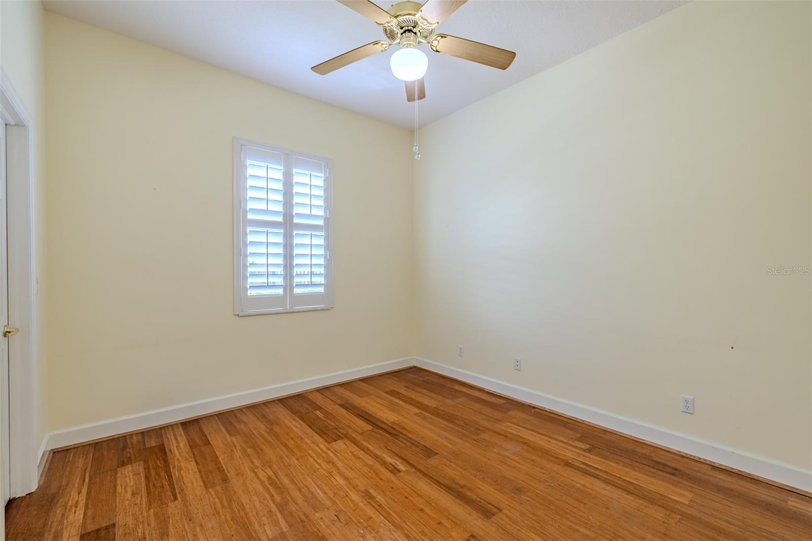 Image 33 of 83 For 6012 Hammock Hill Avenue